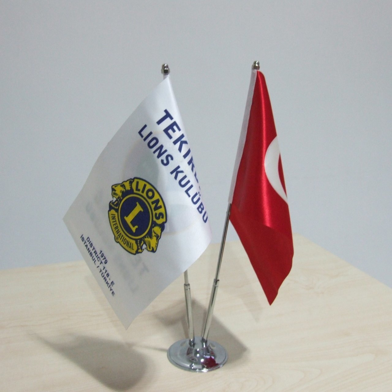 İkili Masa Bayrak Takımı