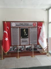 Türk Makam Bayrağı (Telalı Saçaklı)